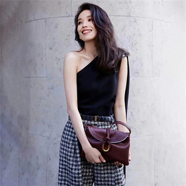 bottega veneta liberta smooth leather crossbody bag #806030